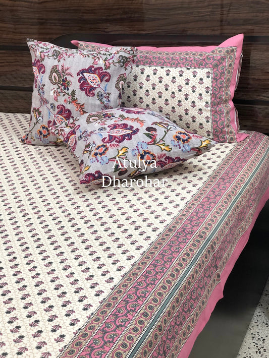 Mauve Floral Mughal Jaal Cotton King Size Bedsheet