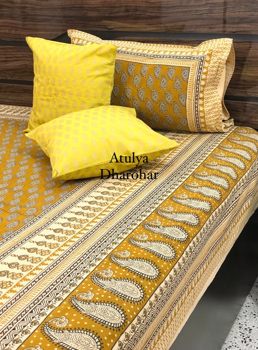 Green Kalamkari Super King Cotton Bedsheet