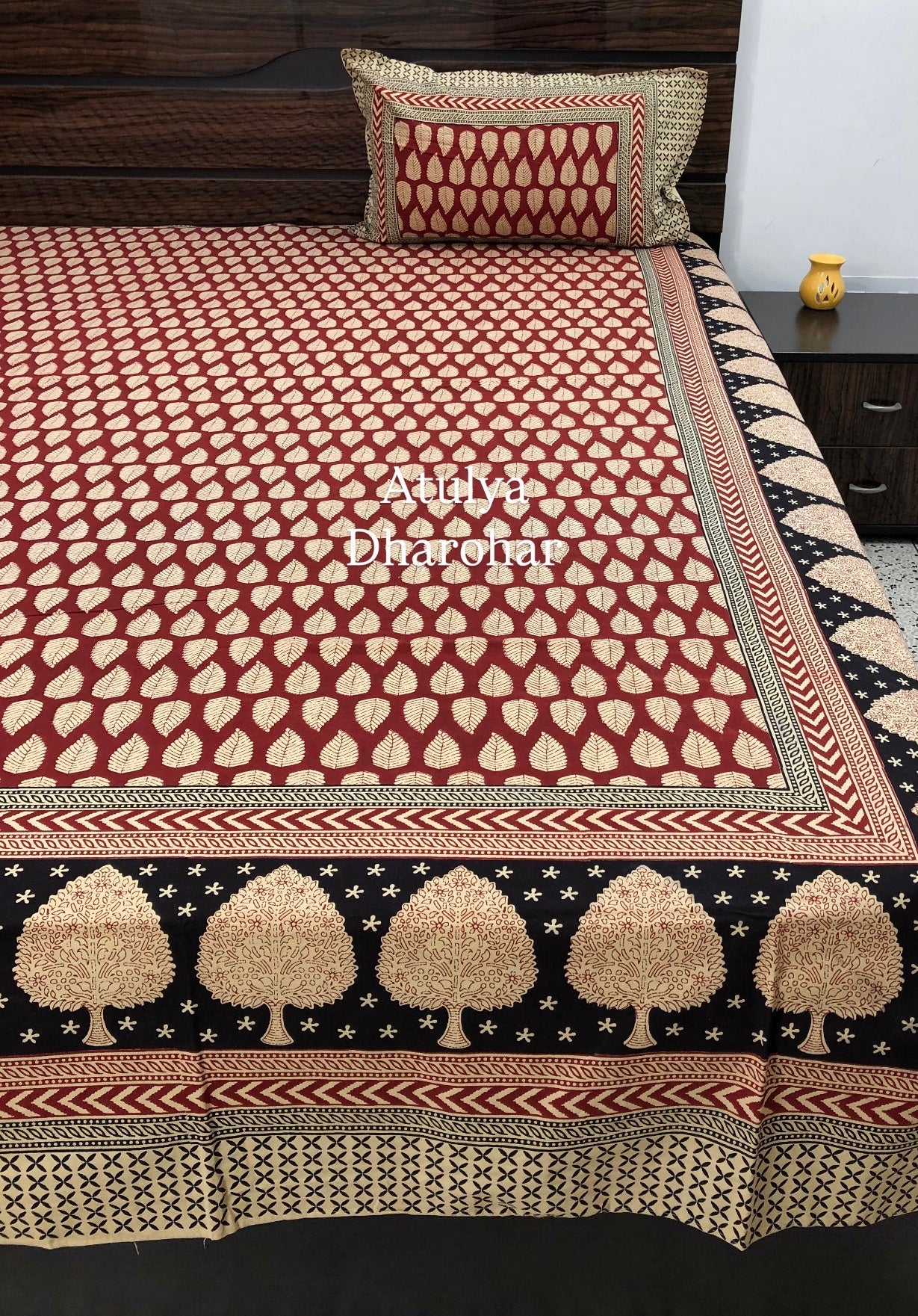 Maroon and Black Kalamkari Cotton Super King Bedsheet