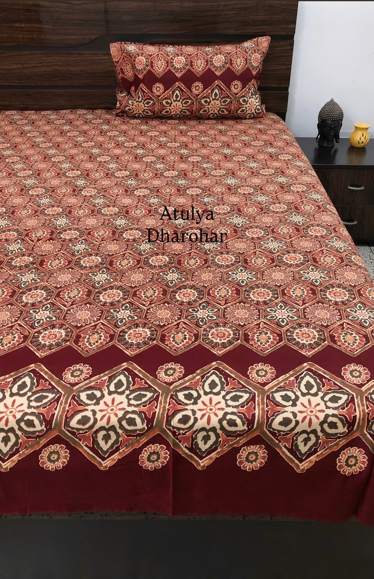 Maroon Floral Mughal Jaal Super King Cotton Bedsheet