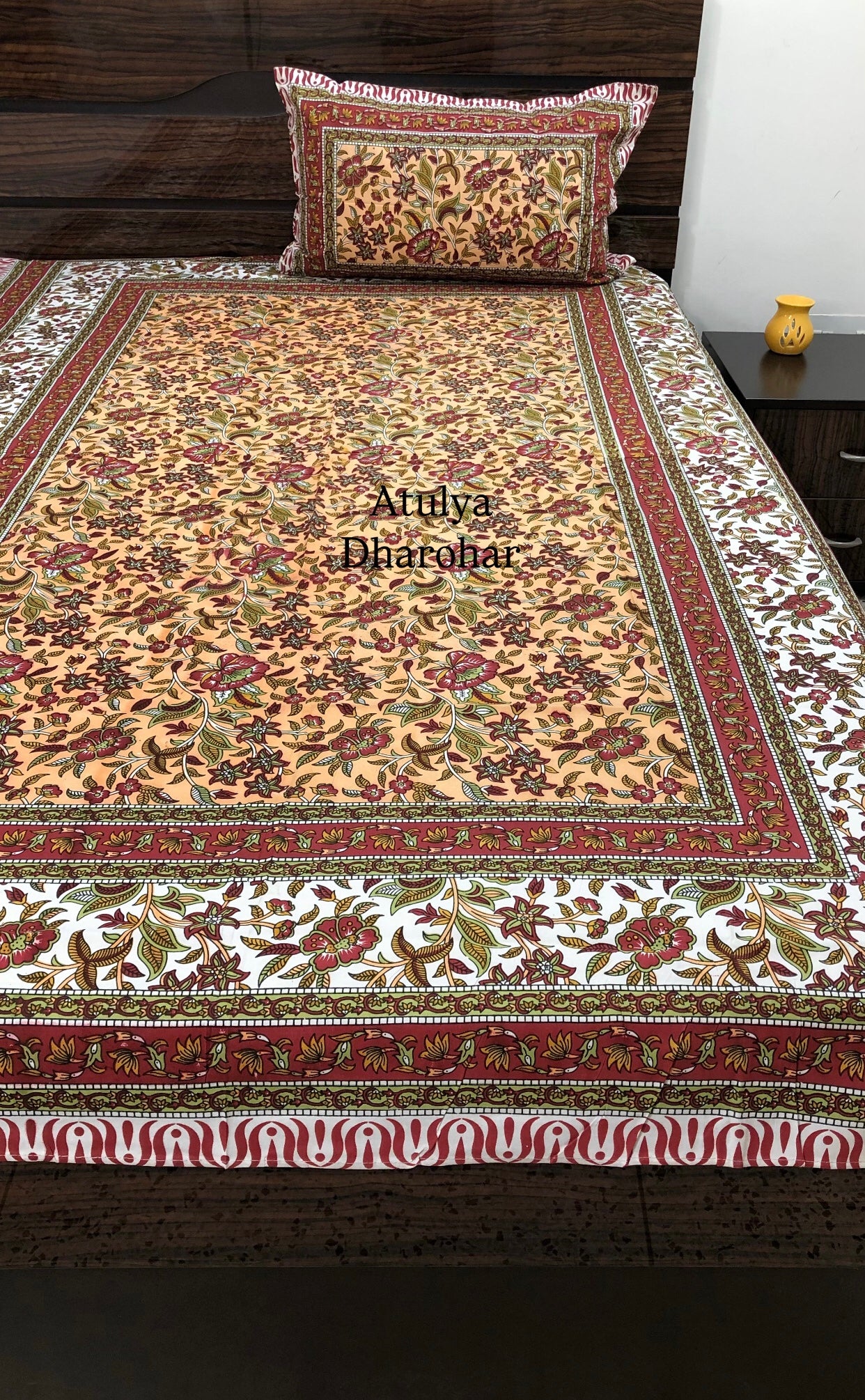 Red Floral Jaal Cotton Single Bedsheet
