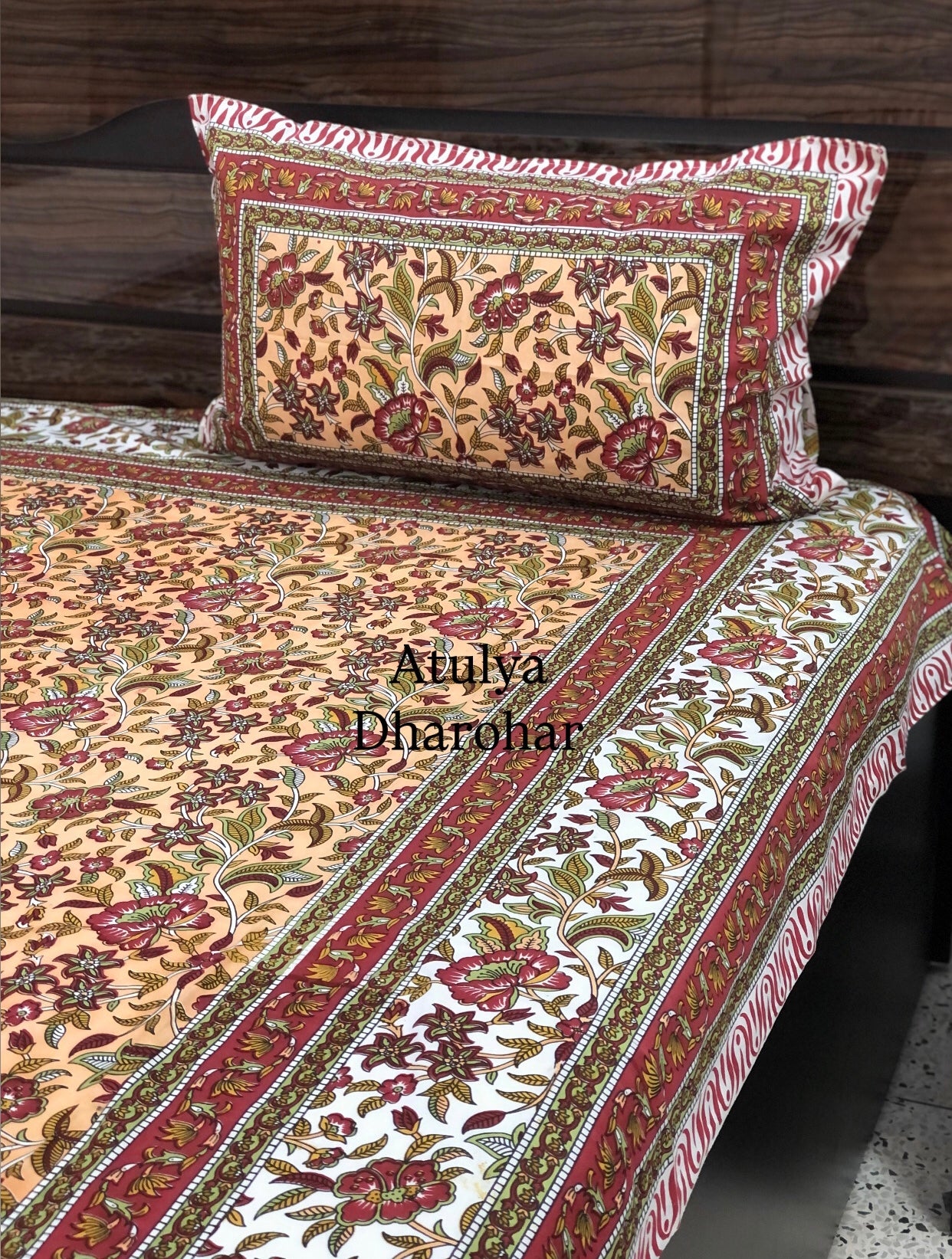 Red Floral Jaal Cotton Single Bedsheet