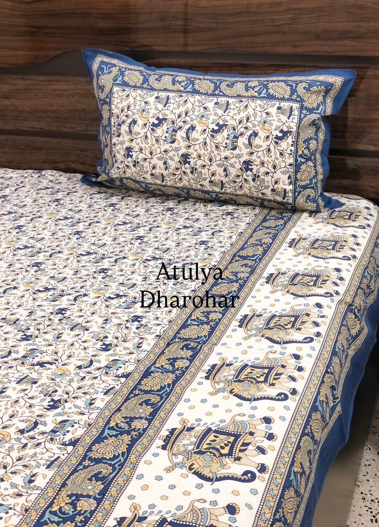 Elephant and Bird Motifs Cotton King Size Bedsheet