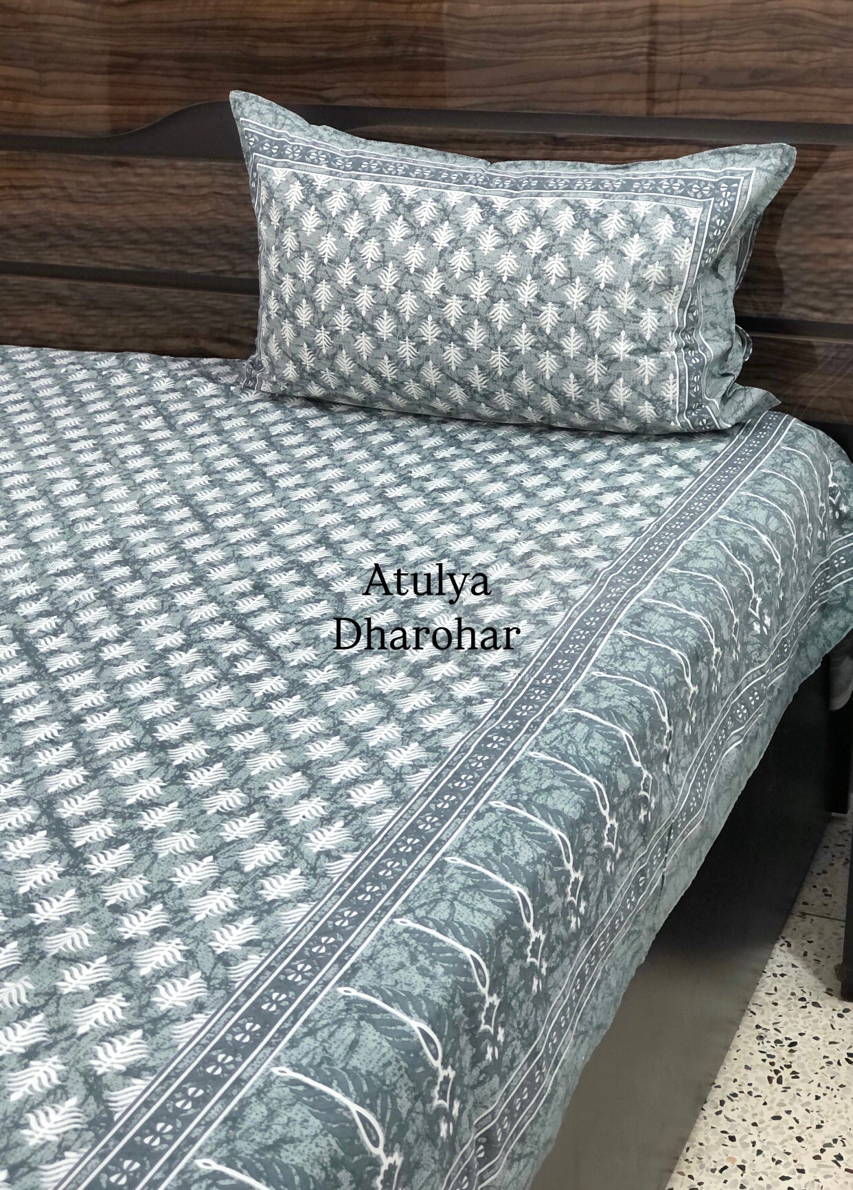Grey Floral Motifs Cotton Super King Bedsheet