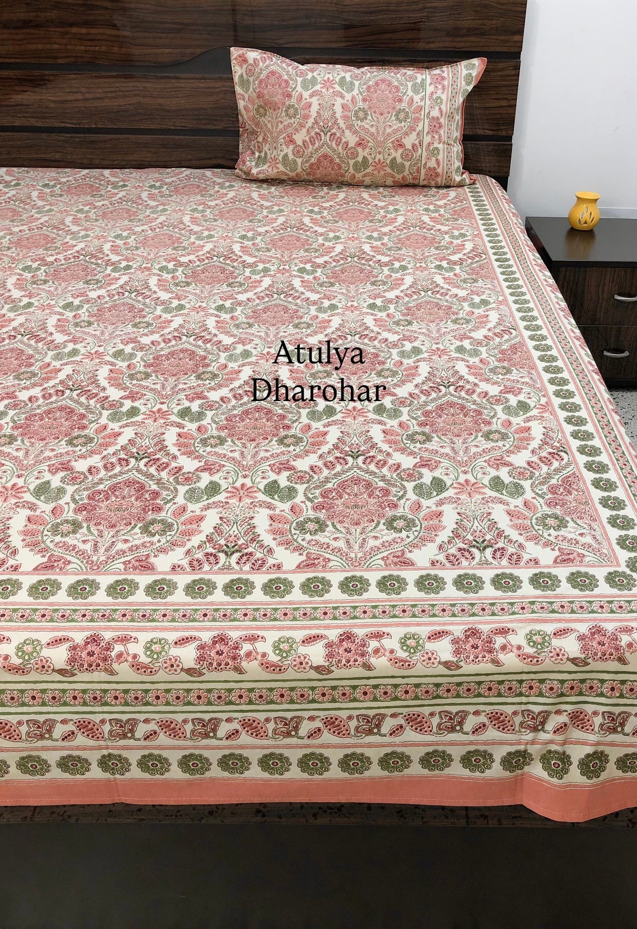Pink and Green Mughal Jaal Cotton Super King Bedsheet