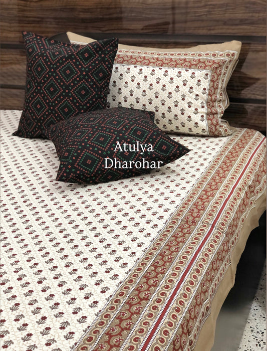 Maroon Floral Mughal Jaal Cotton King Size Bedsheet