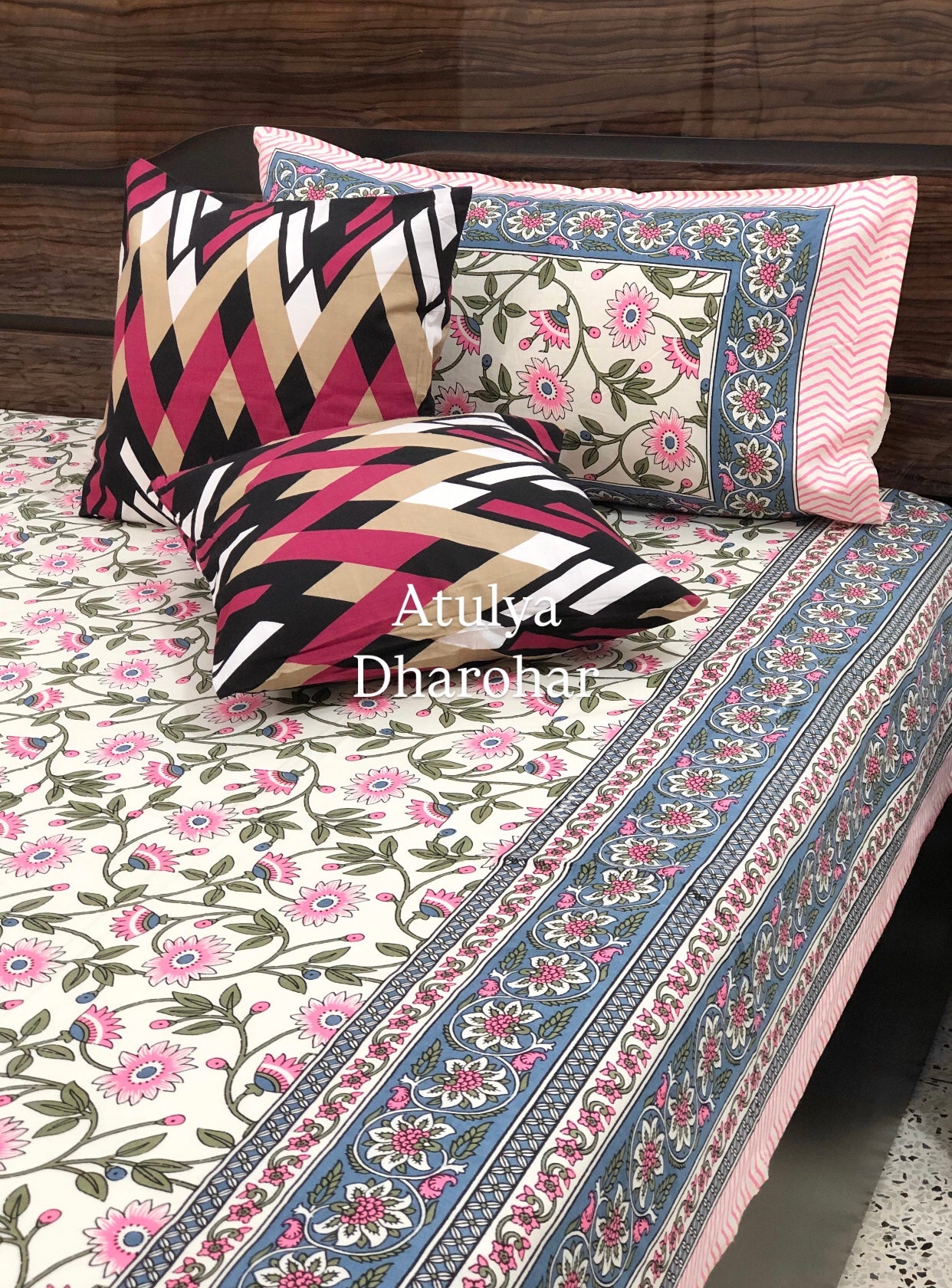 Pink Floral Jaal Cotton King Size Bedsheet