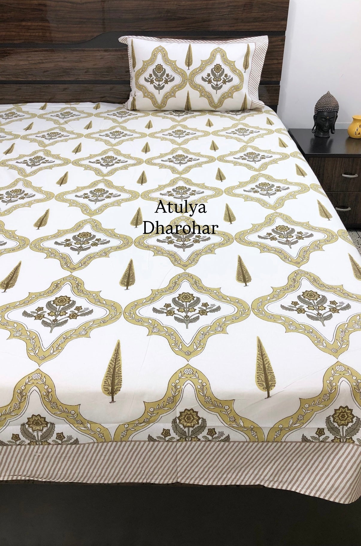 Green Floral Mughal Jaal Cotton Super King Bedsheet