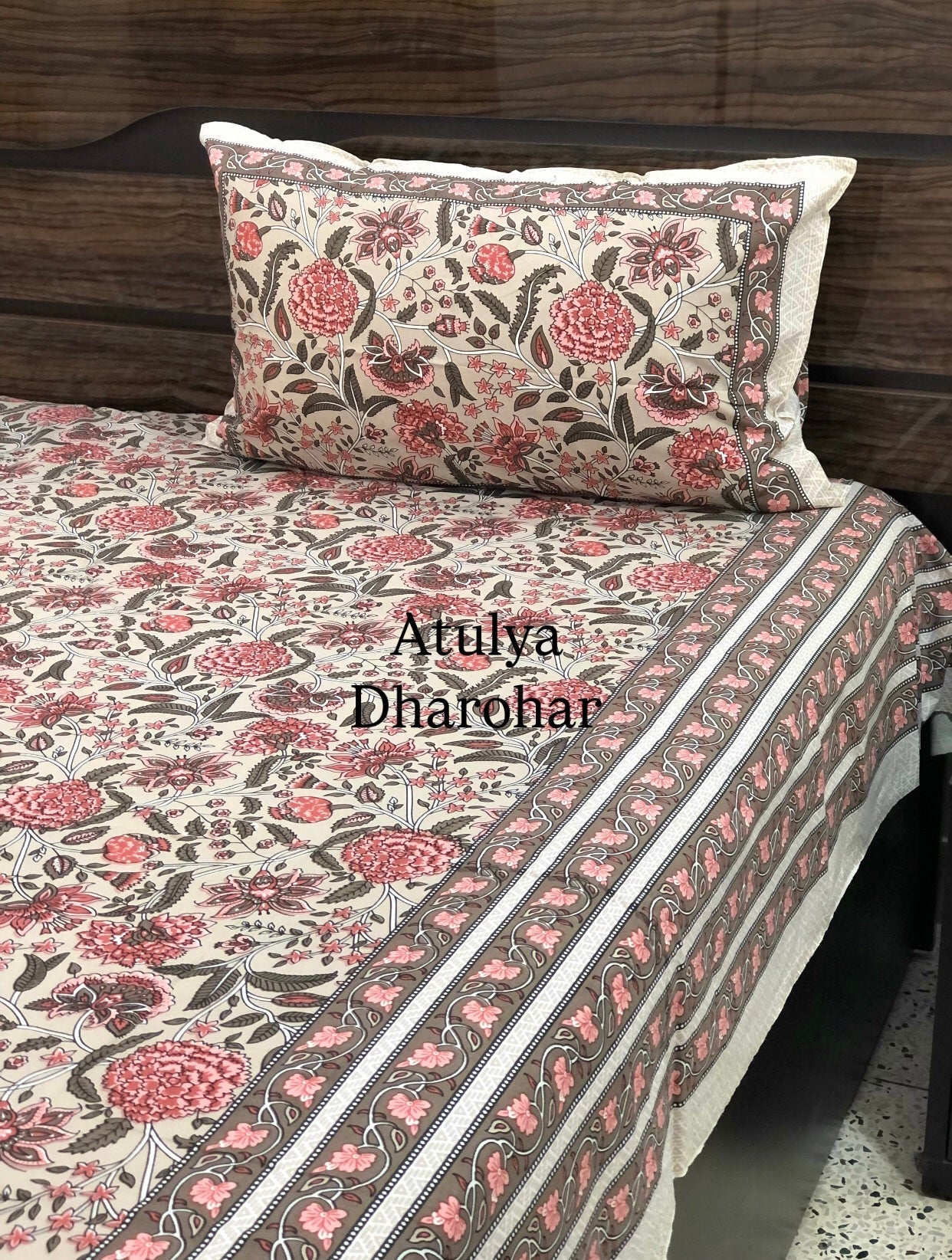 Pink Floral Jaal Cotton Super King Bedsheet