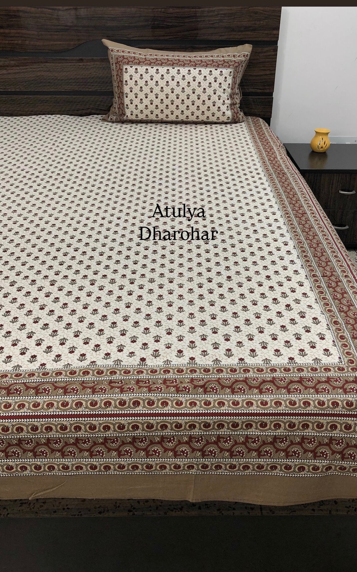 Maroon Floral Mughal Jaal Cotton King Size Bedsheet