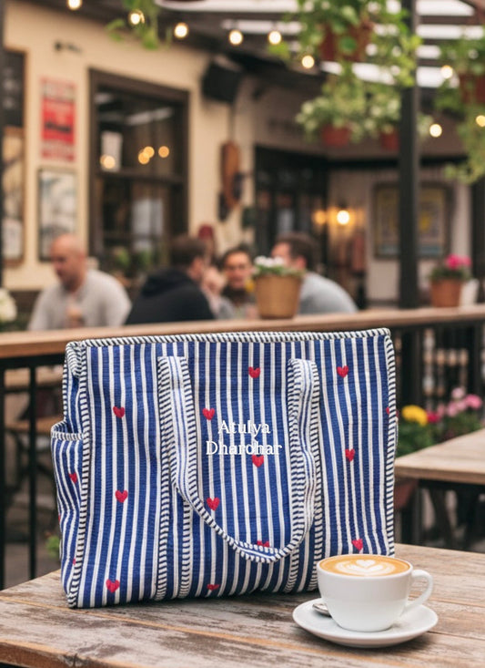 Blue and Red Hearts Medium Tote Bag with Zip