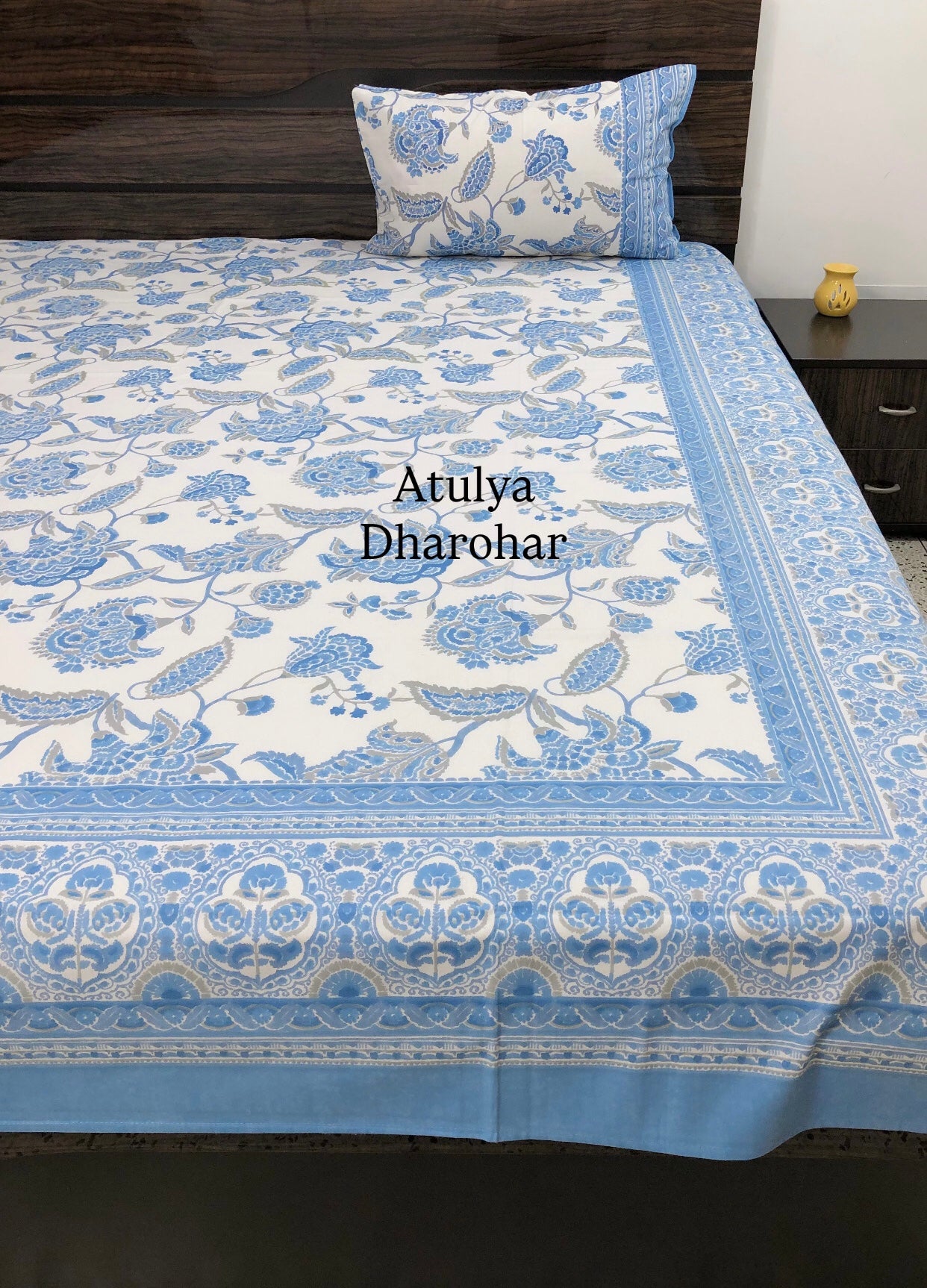 Blue Floral Jaal King Size Bedsheet