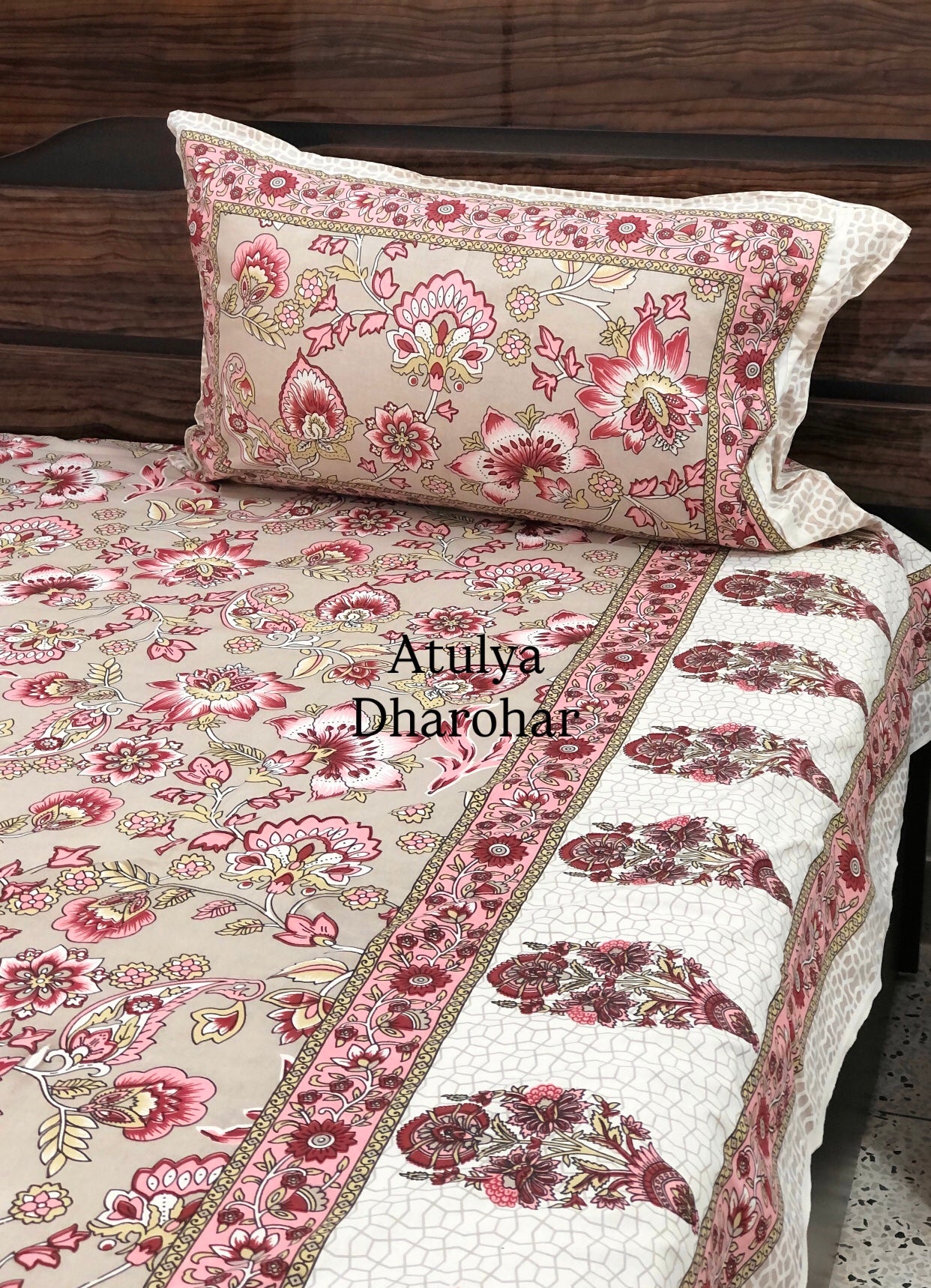Grey and Pink Floral Jaal Cotton King Size Bedsheet
