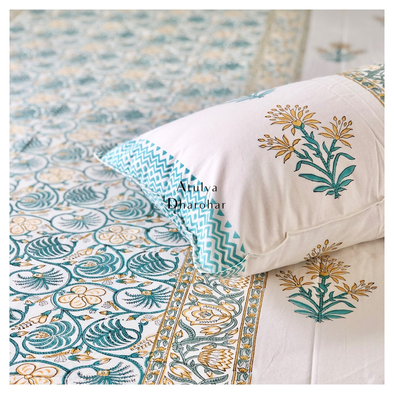 Hand Block Printed King Size Bedsheet (241 cm by 274 cm / 95x108 inches / 7.9x9 feet)