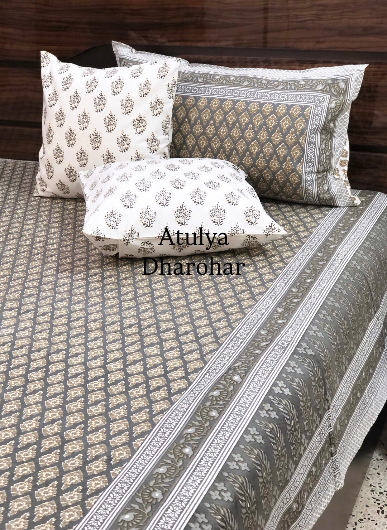 Grey Floral Motifs Cotton Super King Bedsheet