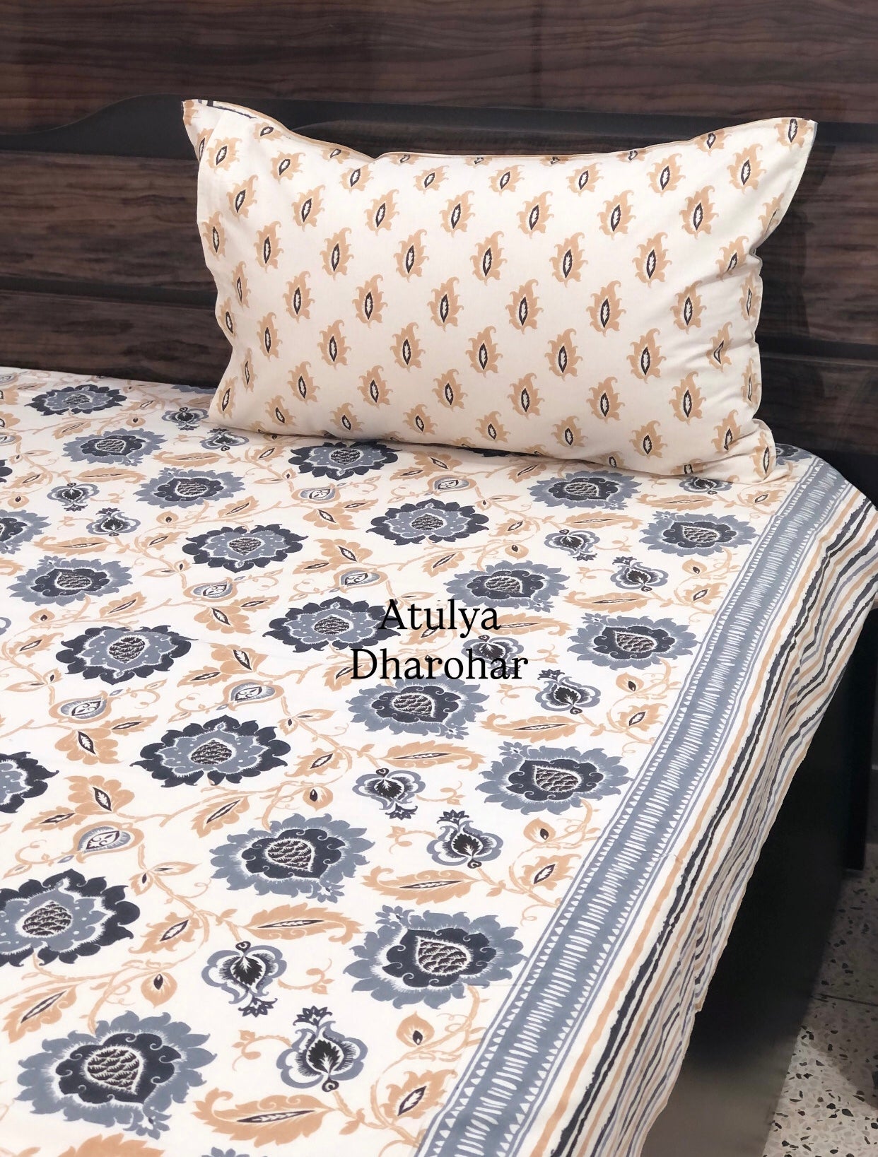 Blue Floral Jaal Cotton King Size Bedsheet