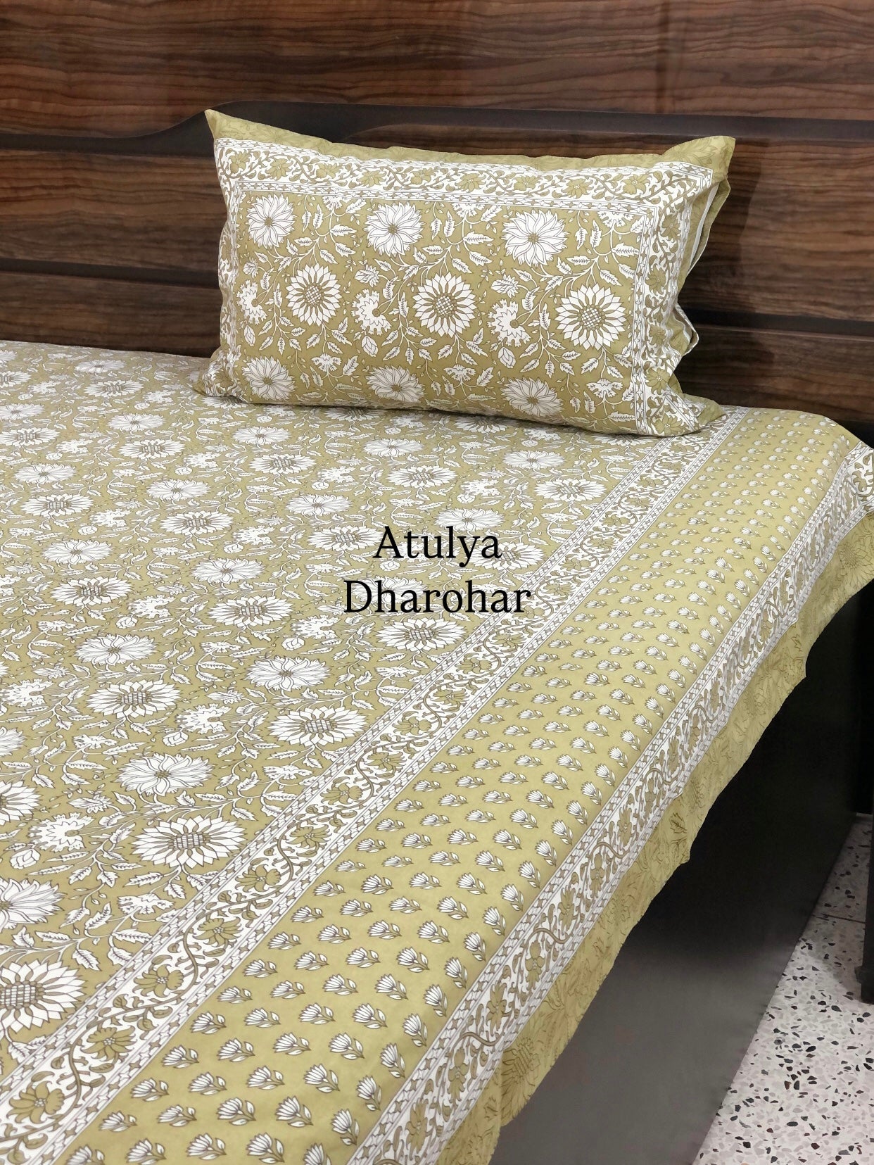 Green Floral Jaal Cotton King Size Bedsheet