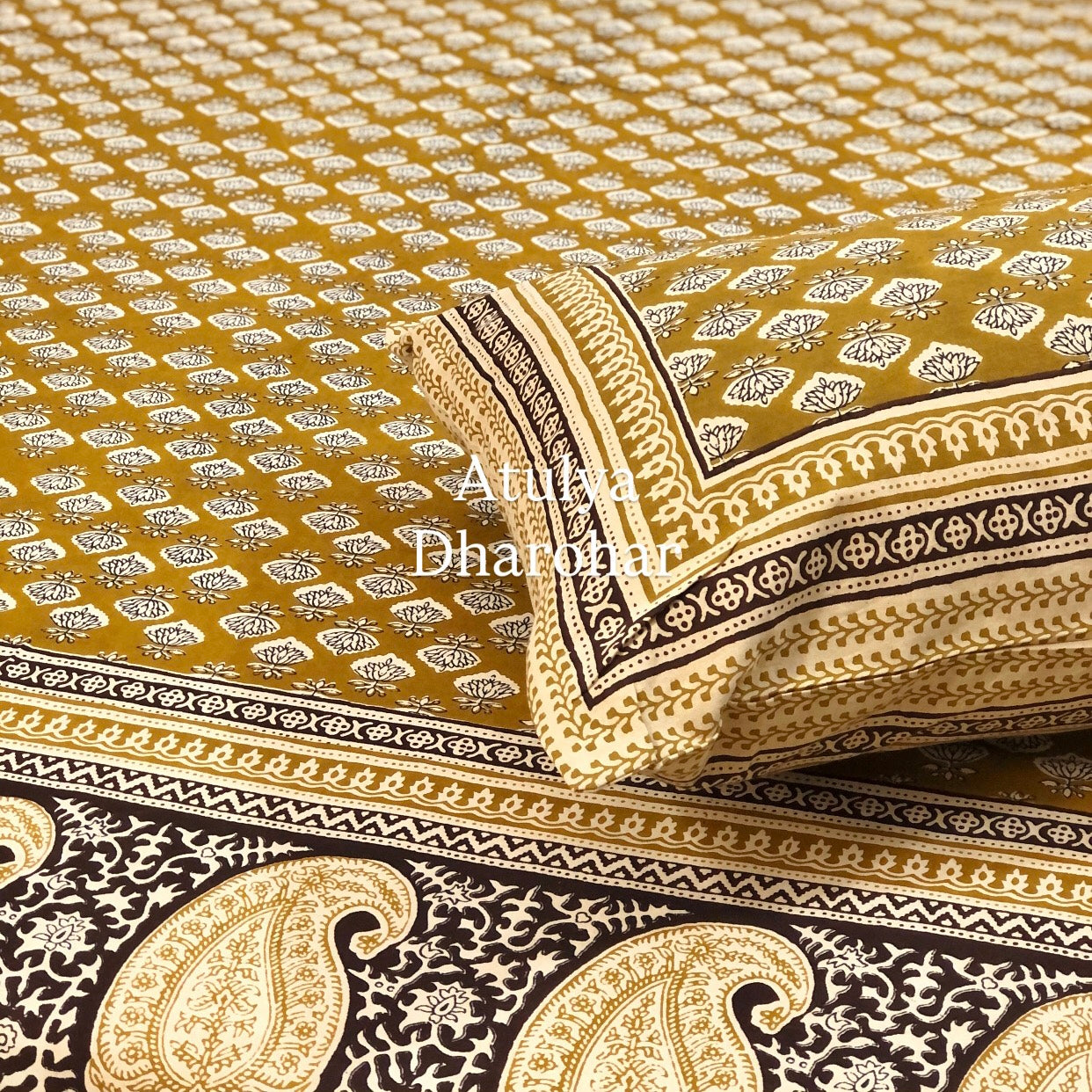 Mehndi Green Cotton Kalamkari King Size Bedsheet
