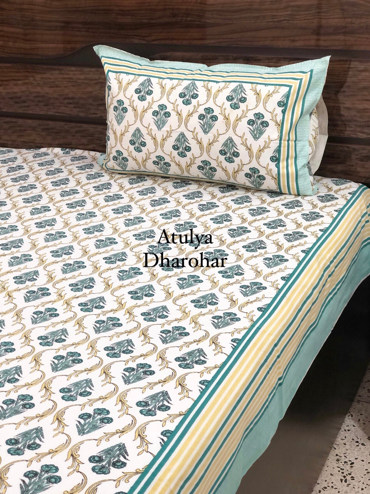 Turquoise Floral Mughal Jaal Bedsheet