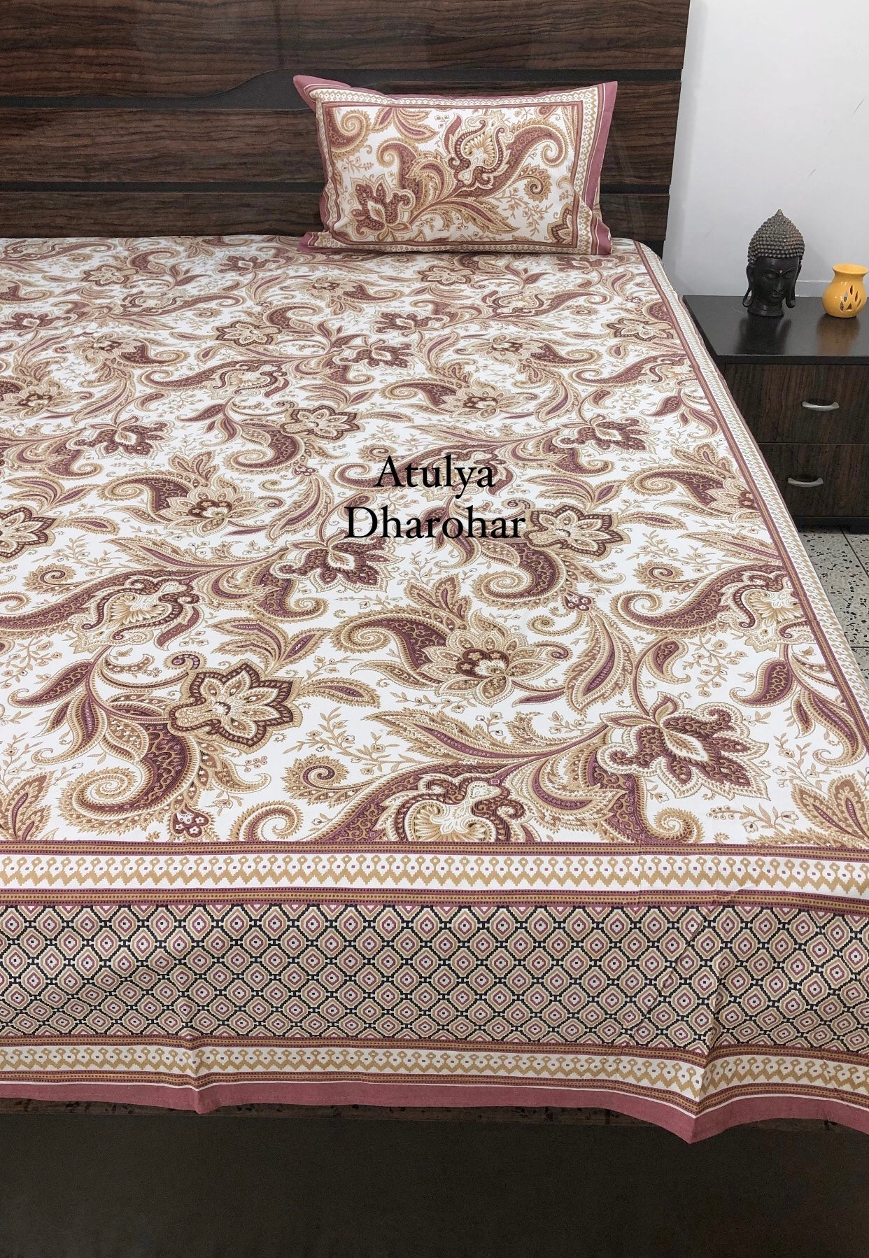 Mauve Floral Jaal Super King Bedsheet