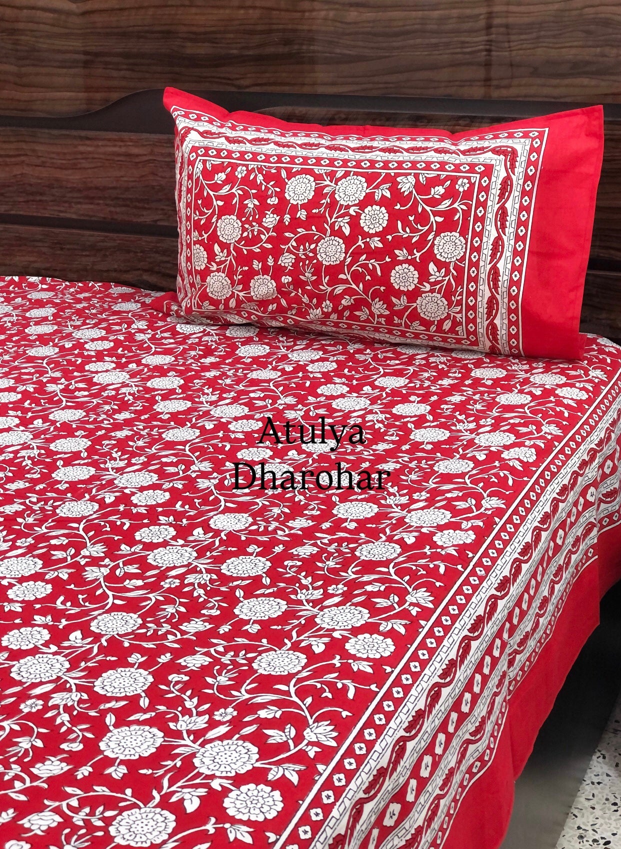 Red Floral Jaal Cotton Super King Size Bedsheet