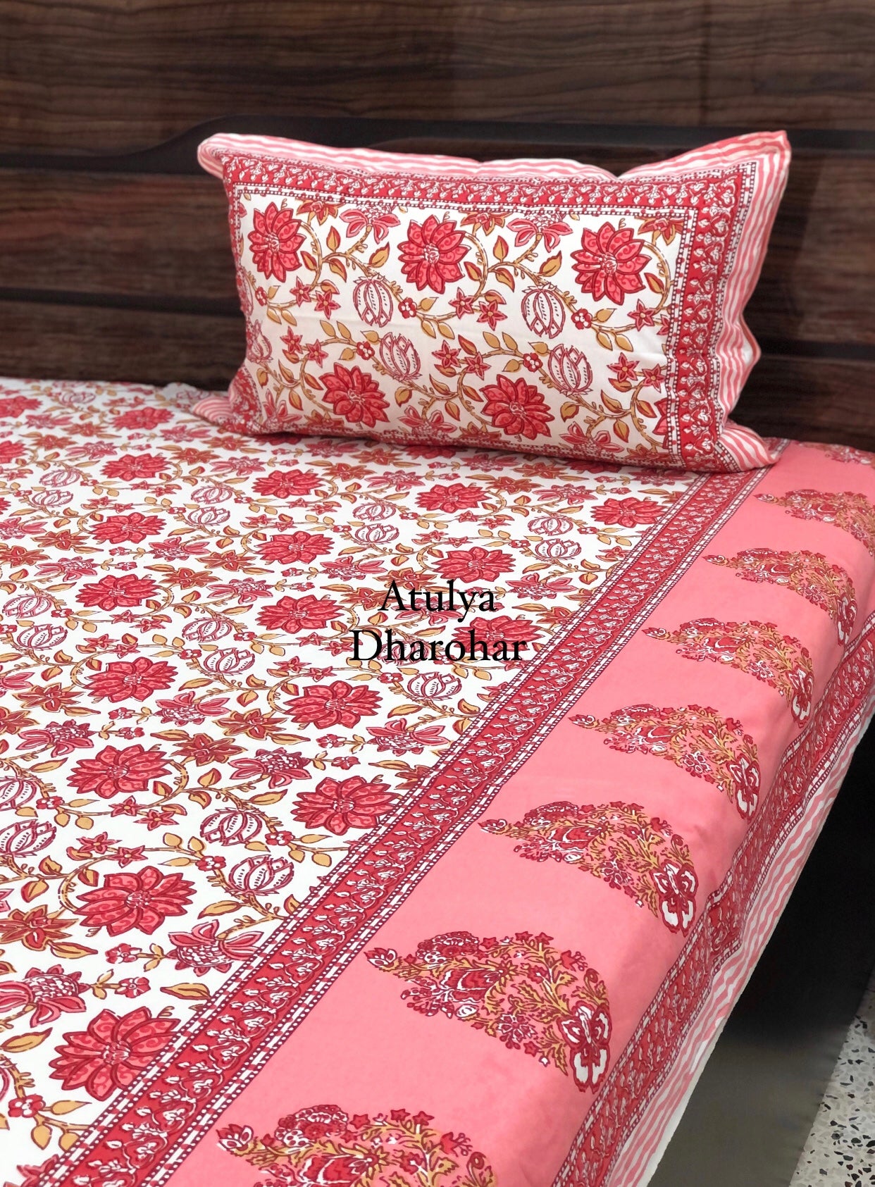 Pink Floral Jaal Bedsheet