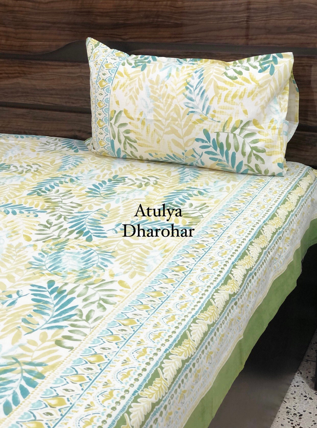 Green Leaf Motifs Bedsheet