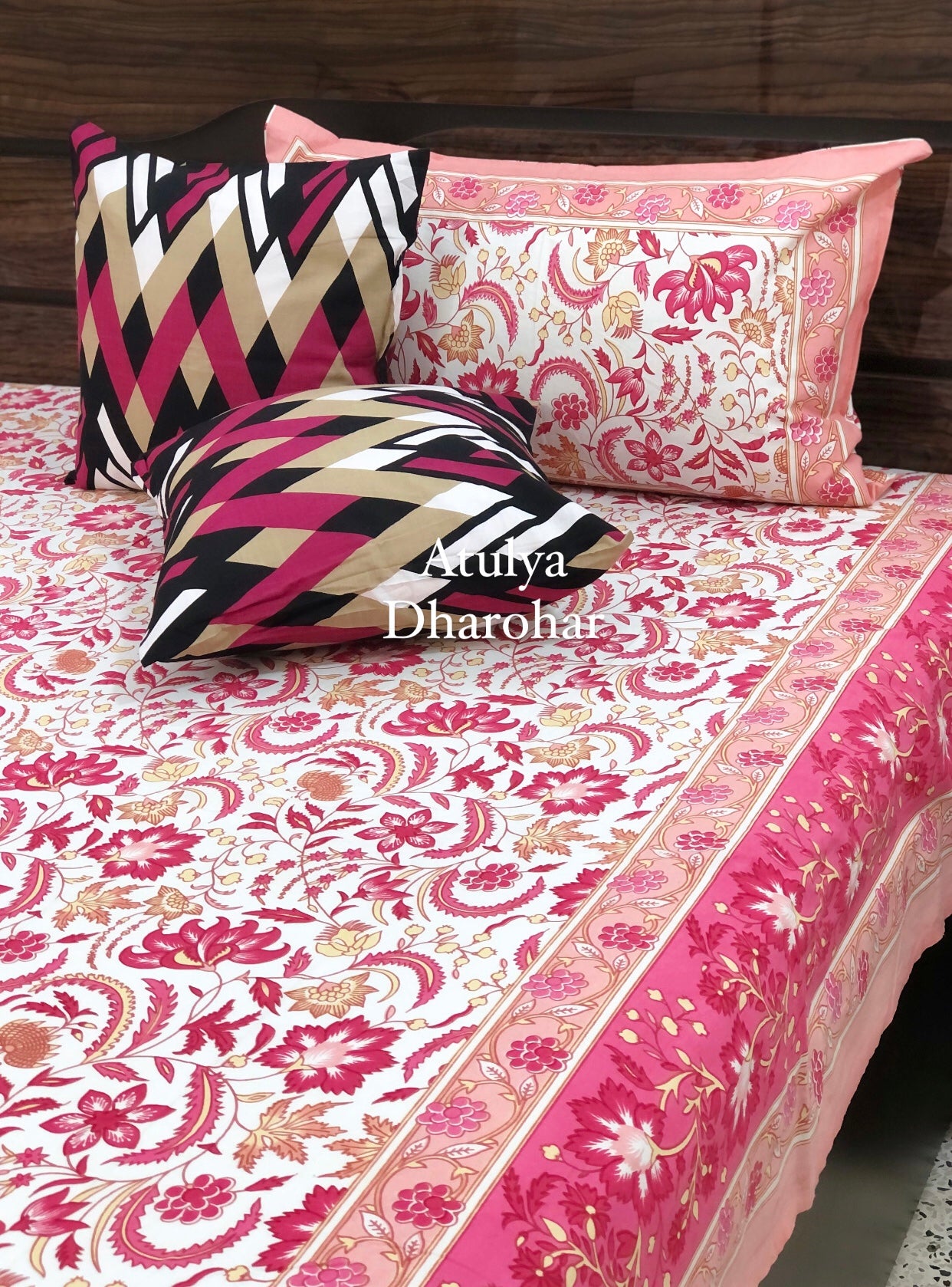 Pink Floral Jaal Super King Bedsheet