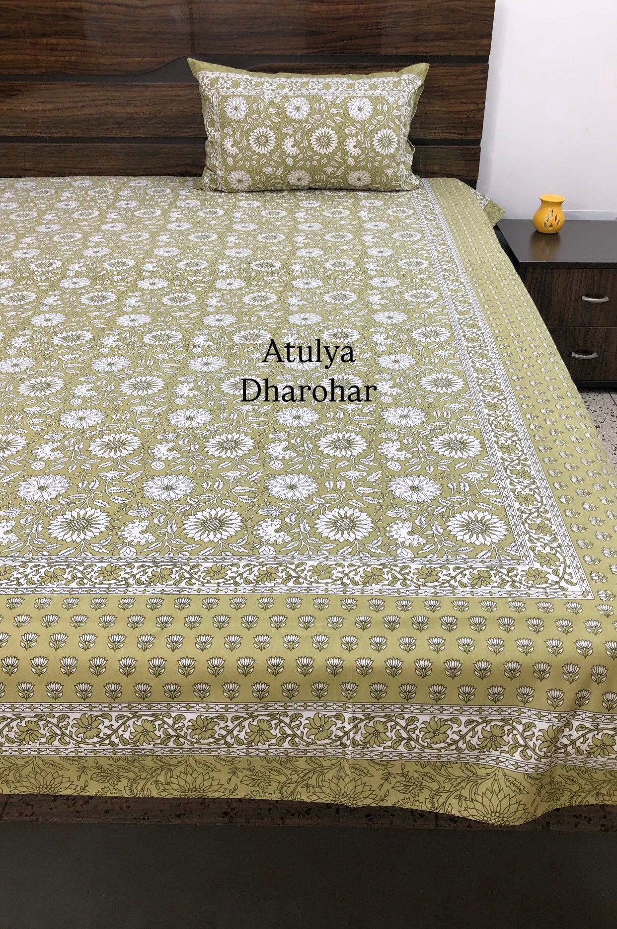 Green Floral Jaal Cotton King Size Bedsheet