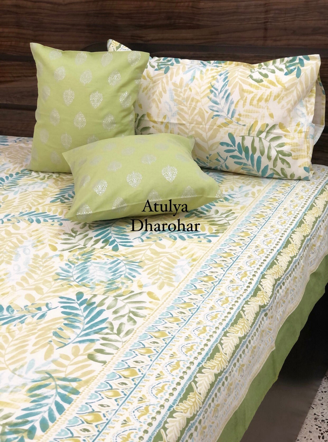 Green Leaf Motifs Bedsheet