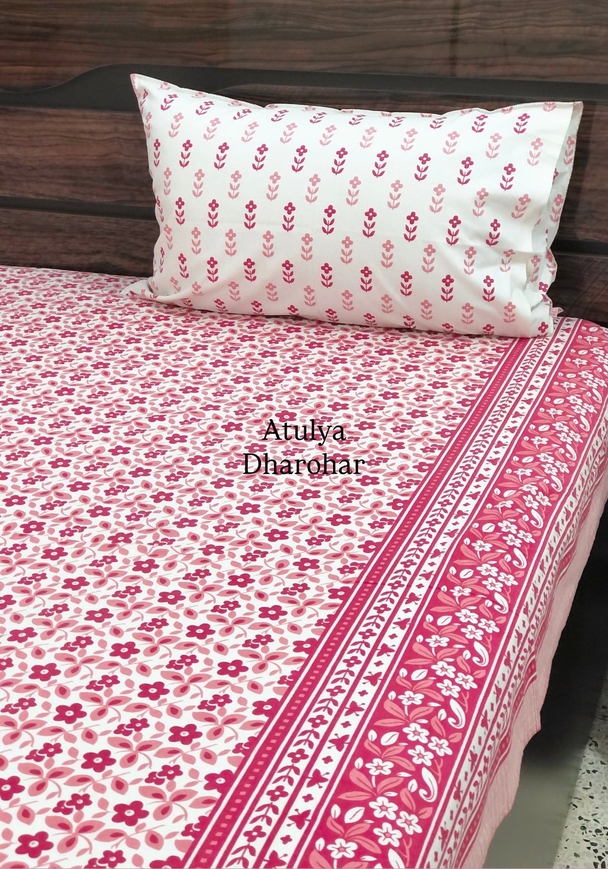 Pink Floral Jaal Cotton King Size Bedsheet
