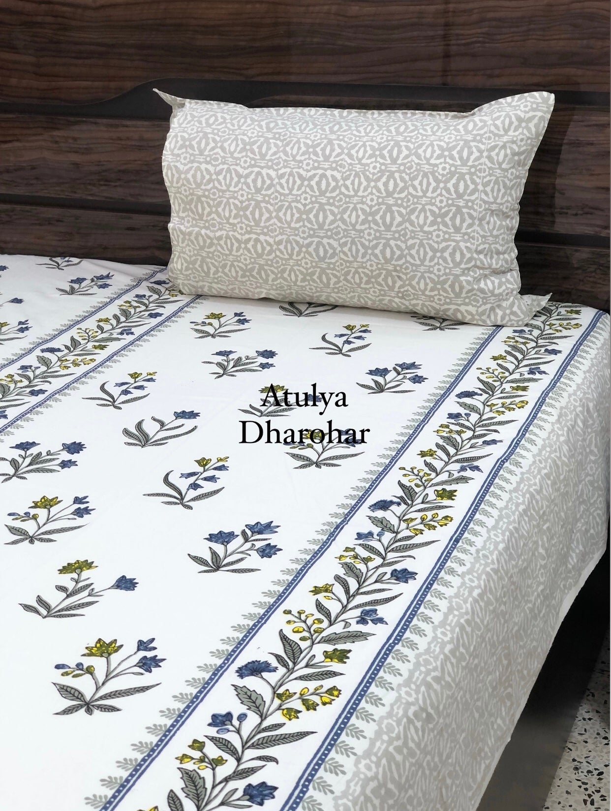 Blue Floral Motifs Super King Bedsheet