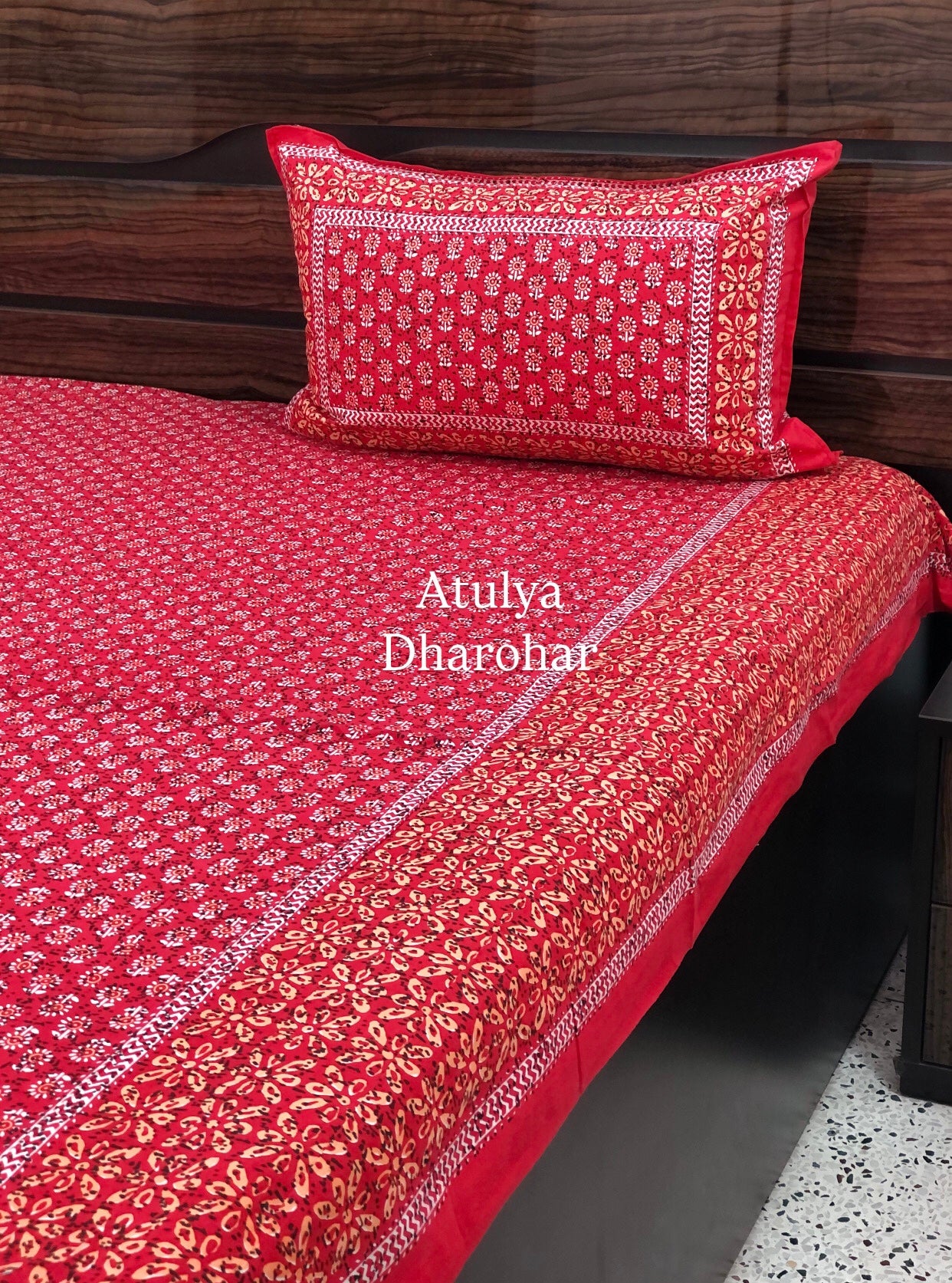 Red Butti Cotton King Size Bedsheet