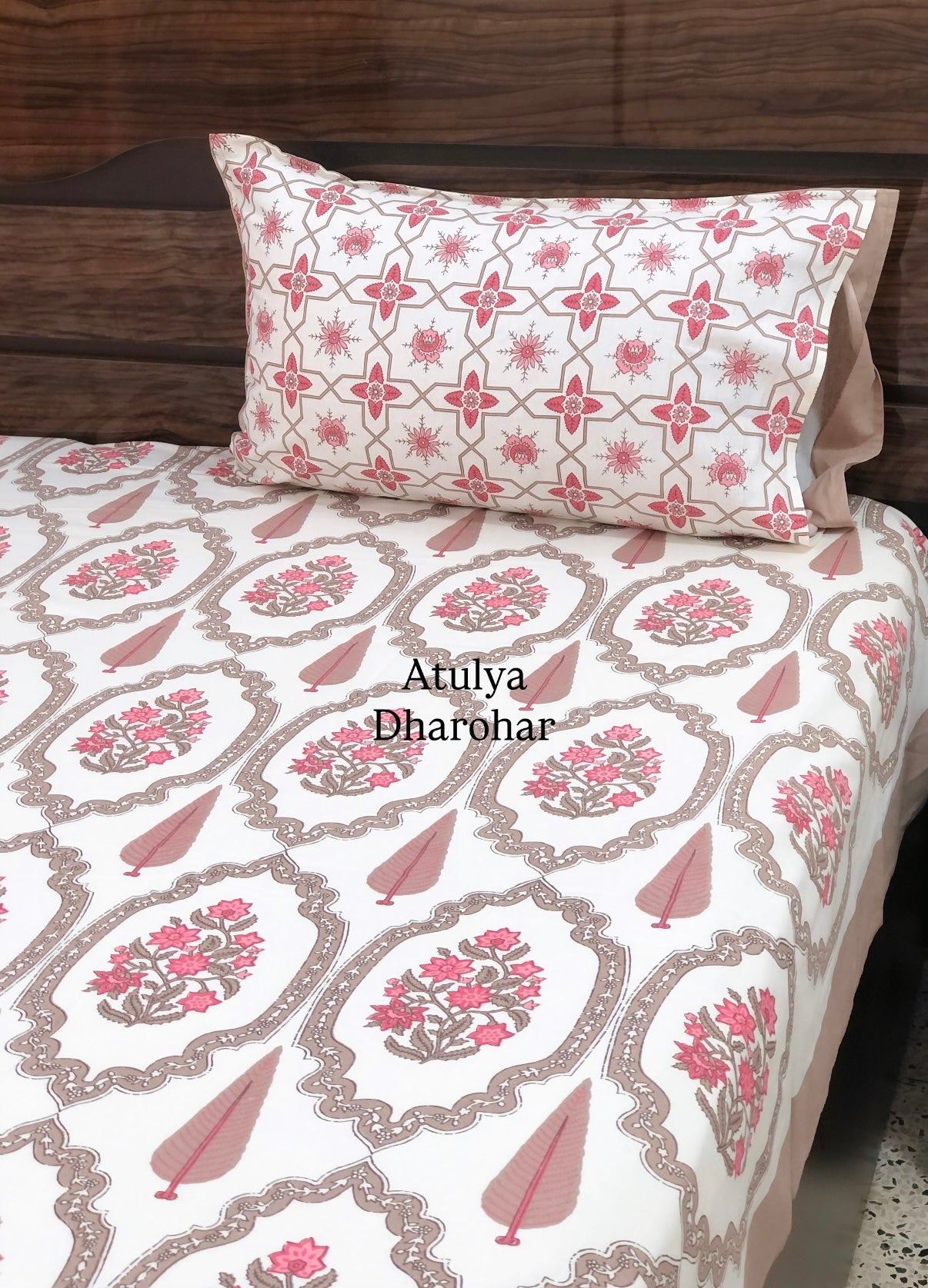 Pink and Brown Floral Mughal Jaal Super King Cotton Bedsheet