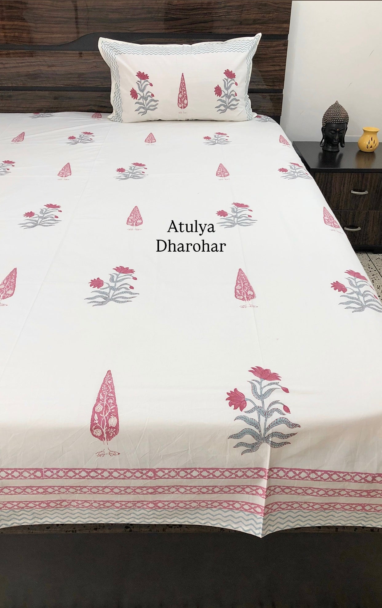 Red Floral Motifs Percale Cotton Hand Block Super King Bedsheet