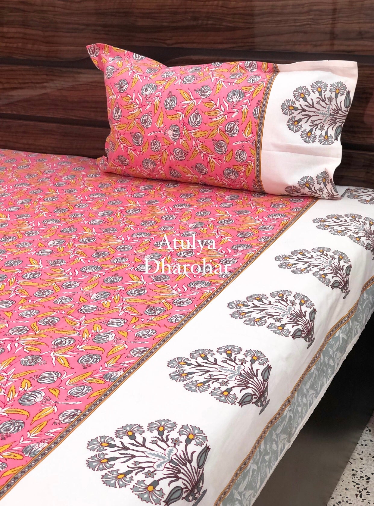 Pink Floral Jaal Bedsheet