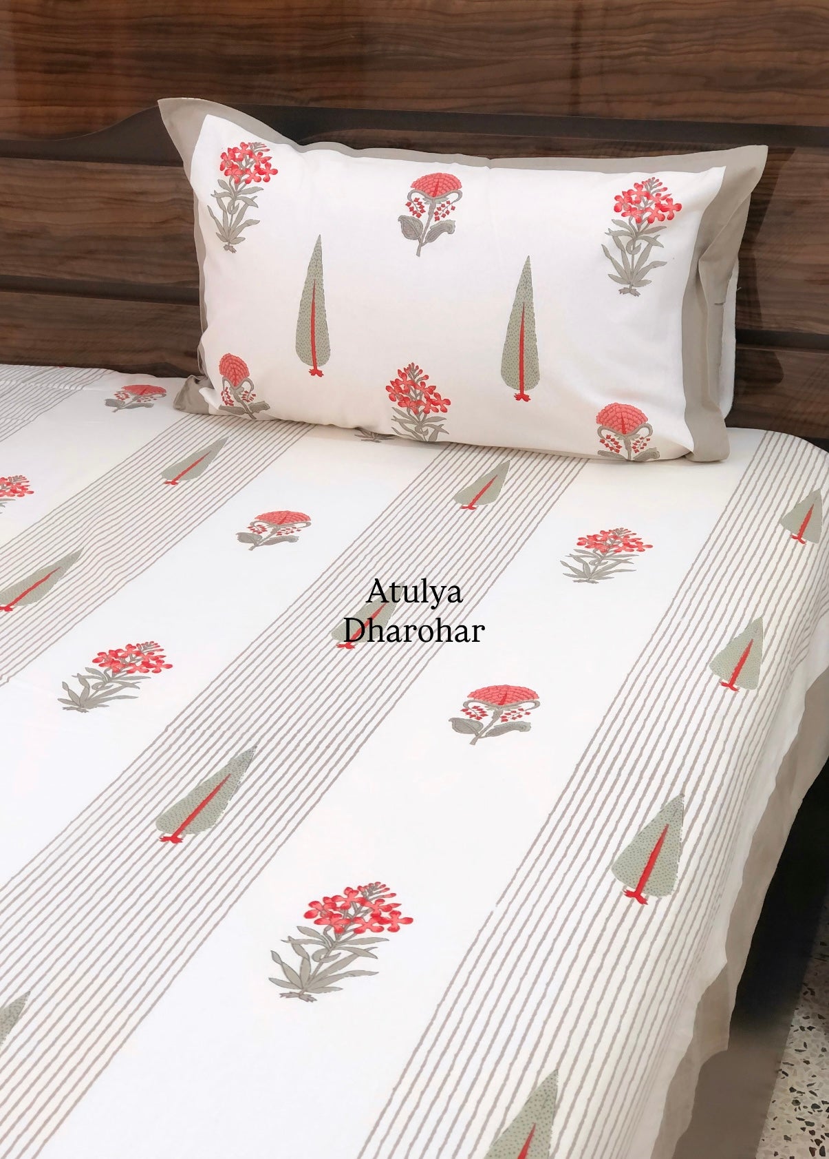 Red Floral Motifs Super King Cotton Bedsheet