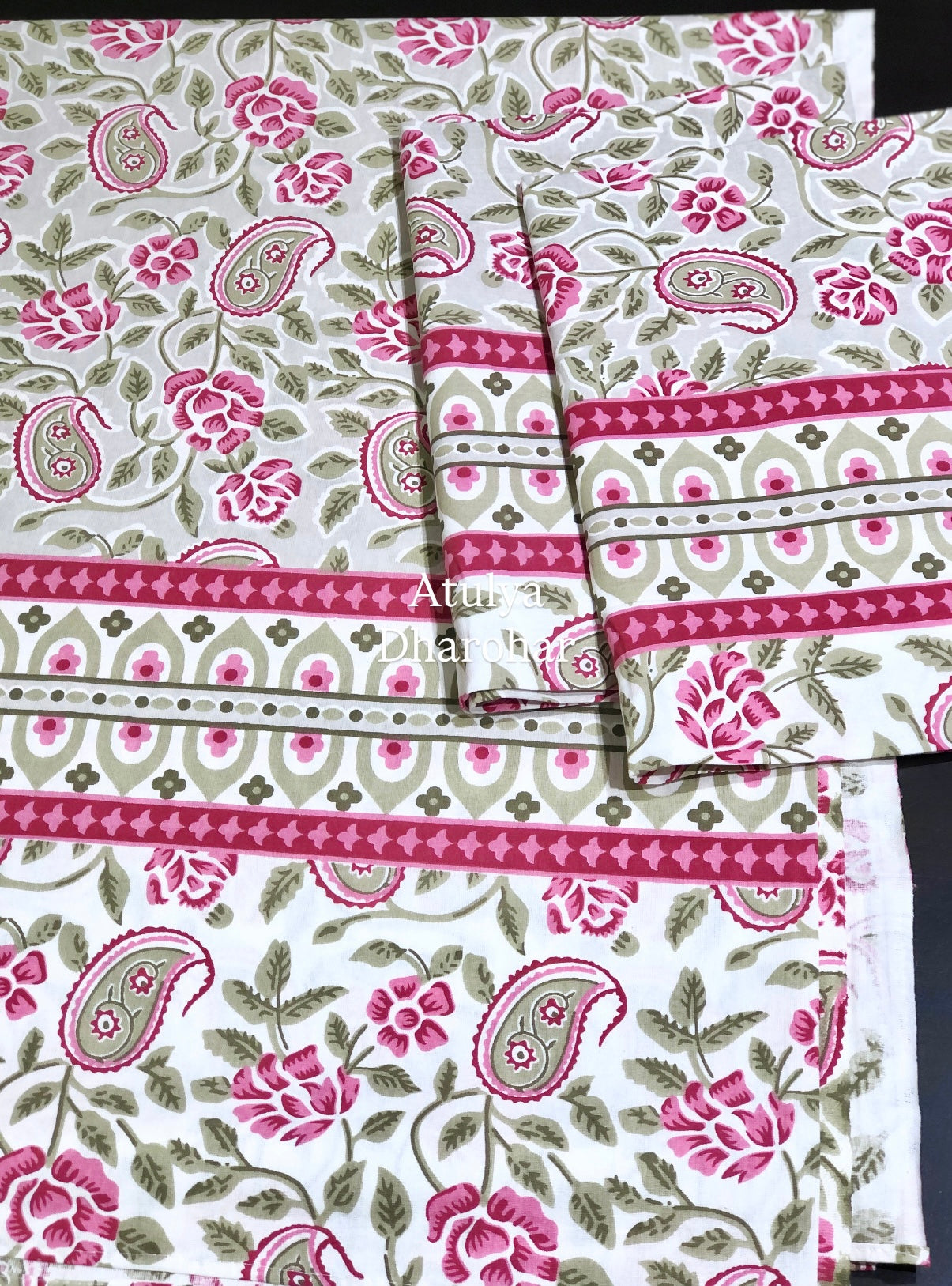 Grey and Pink Paisley Jaal Cotton King Size Bedsheet