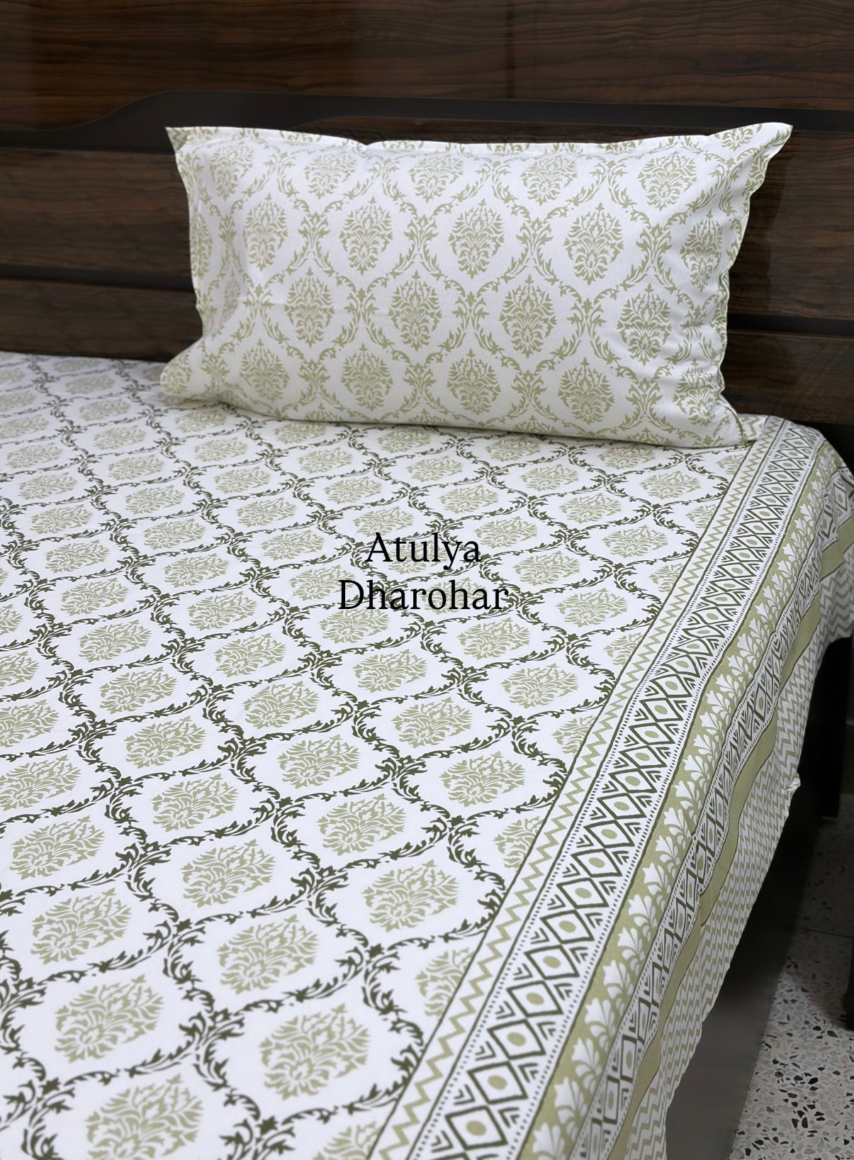 Green Floral Mughal Jaal Cotton Super King Bedsheet