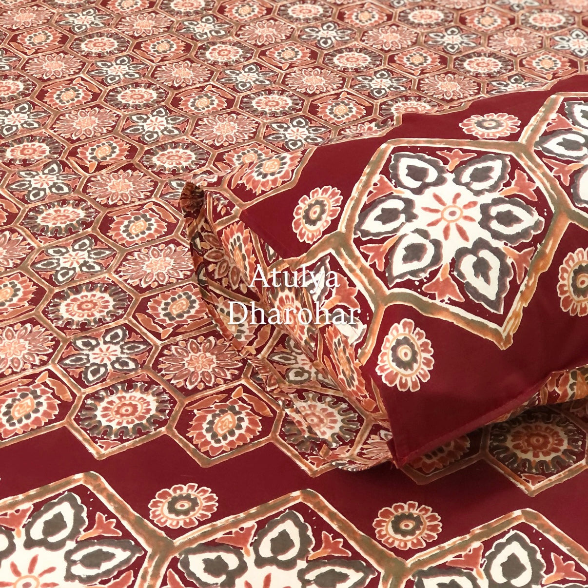 Maroon Floral Mughal Jaal Super King Cotton Bedsheet