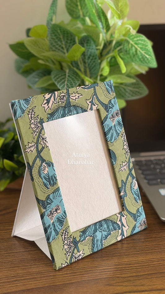 Green Floral Motifs Photo Frame