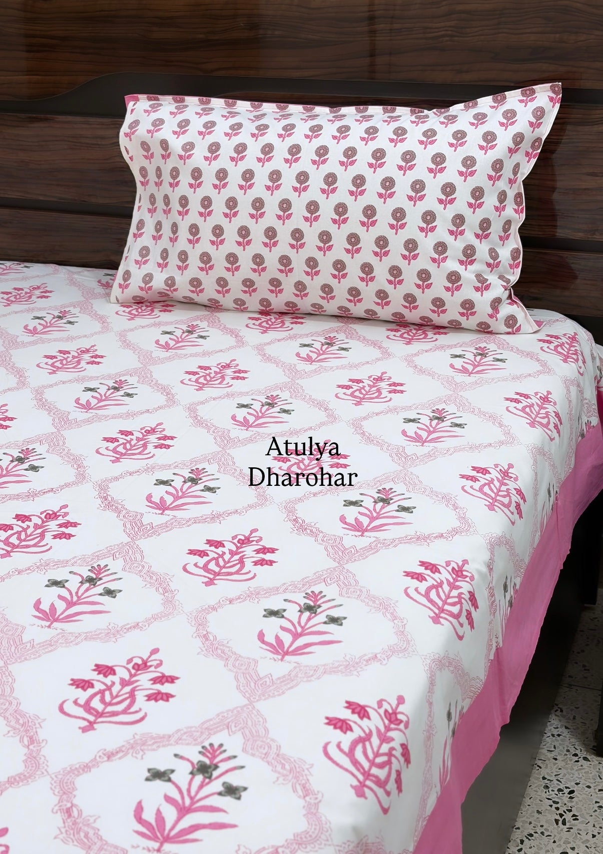 Pink Floral Mughal Jaal Cotton Super King Bedsheet