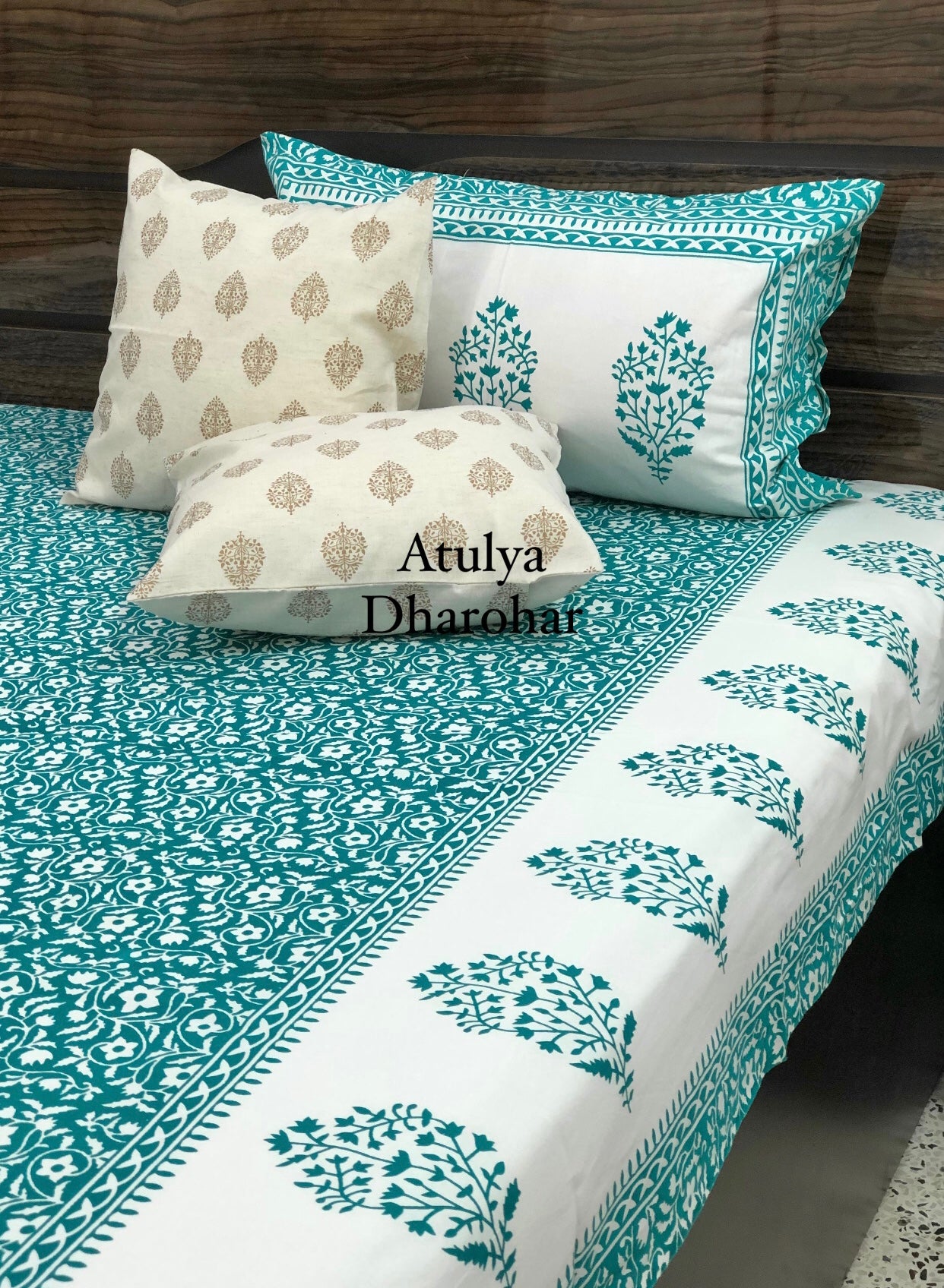 Turquoise Floral Jaal Bedsheet