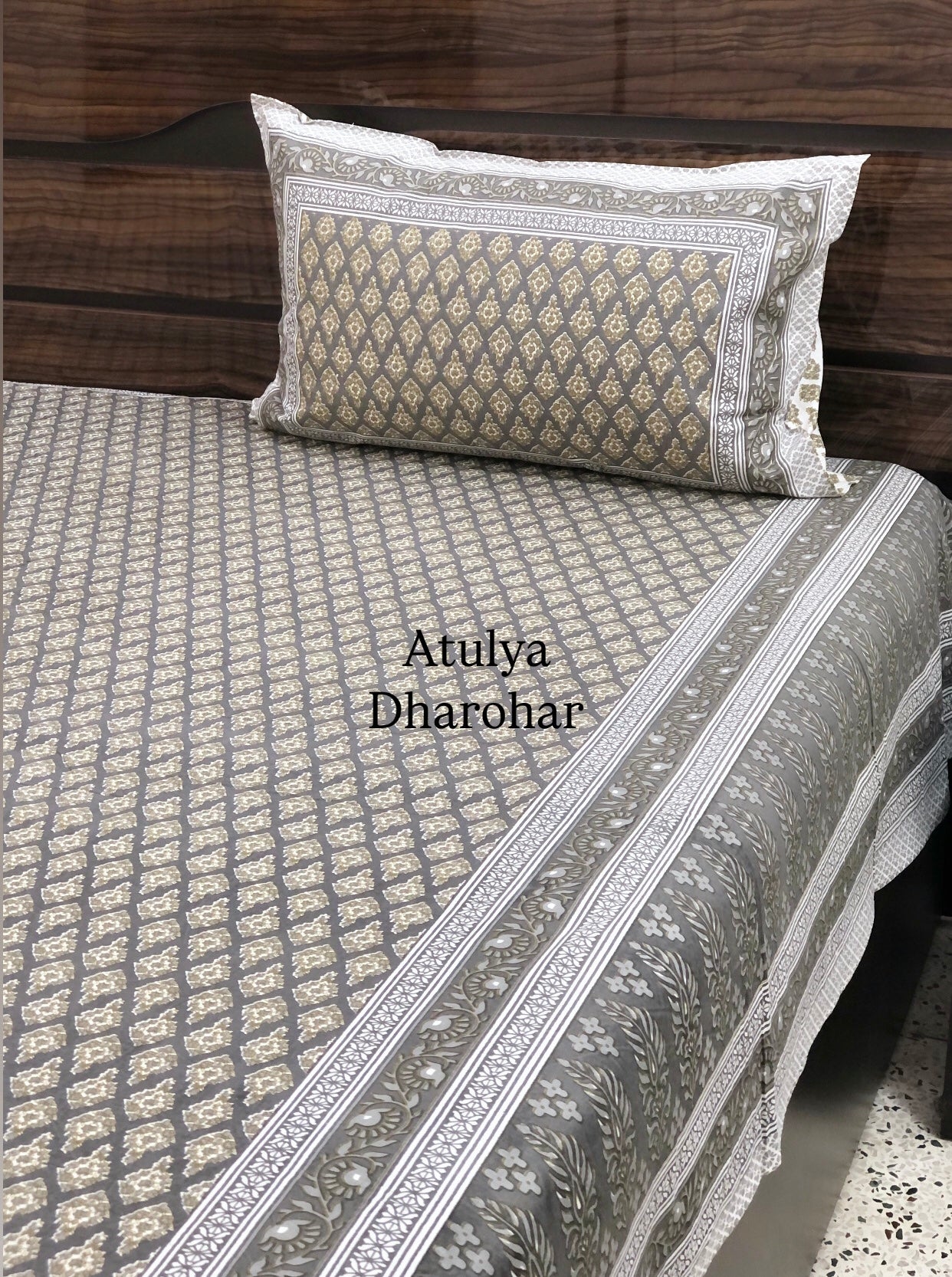 Grey Floral Motifs Cotton Super King Bedsheet