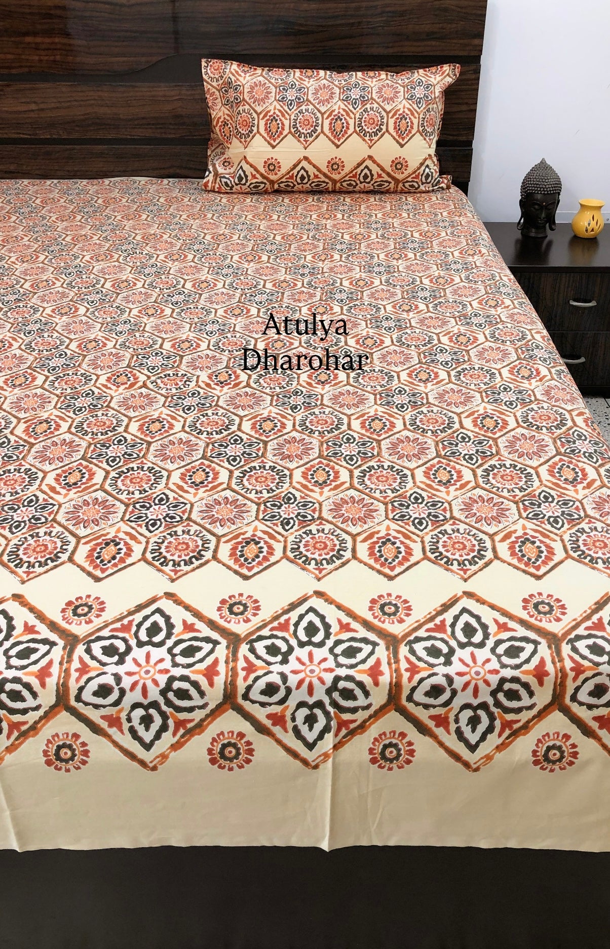 Beige and Red Floral Mughal Jaal Super King Cotton Bedsheet