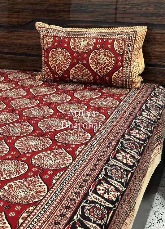 Maroon and Black Kalamkari Cotton Super King Bedsheet