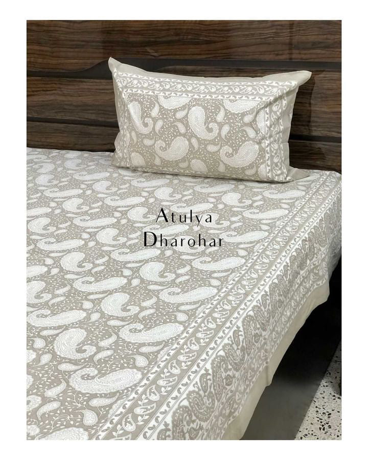 Beige Paisley Motifs Bedsheet