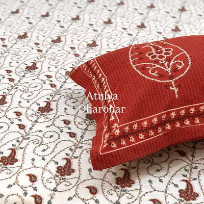 Maroon Paisley Jaal Cotton Super King Bedsheet