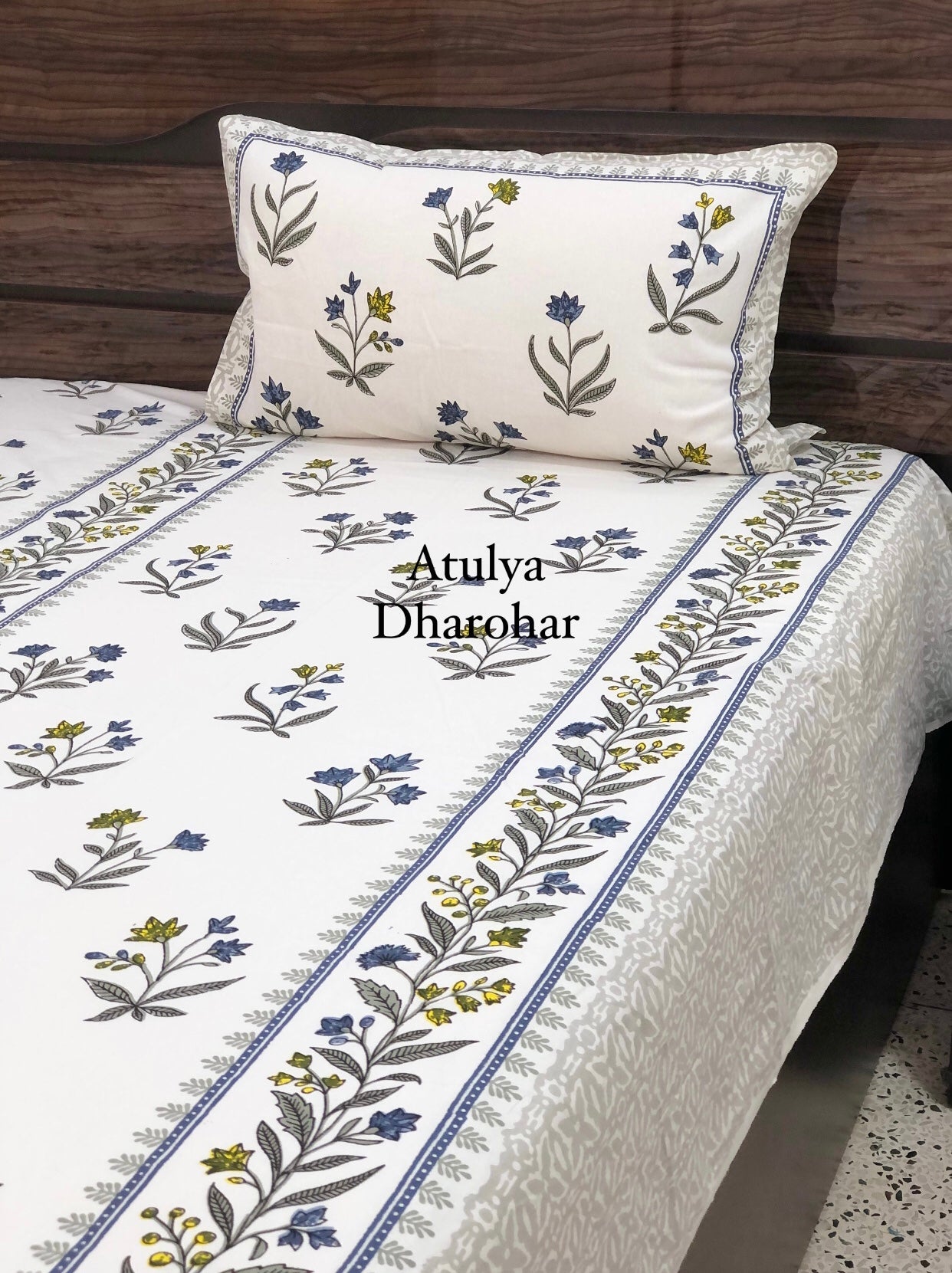 Blue Floral Motifs Super King Bedsheet