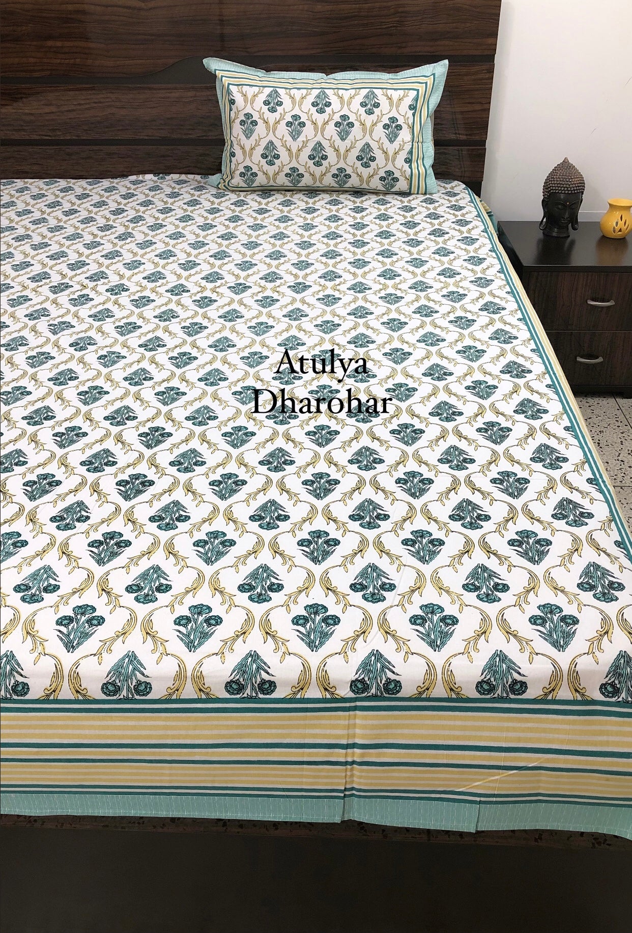 Turquoise Floral Mughal Jaal Bedsheet